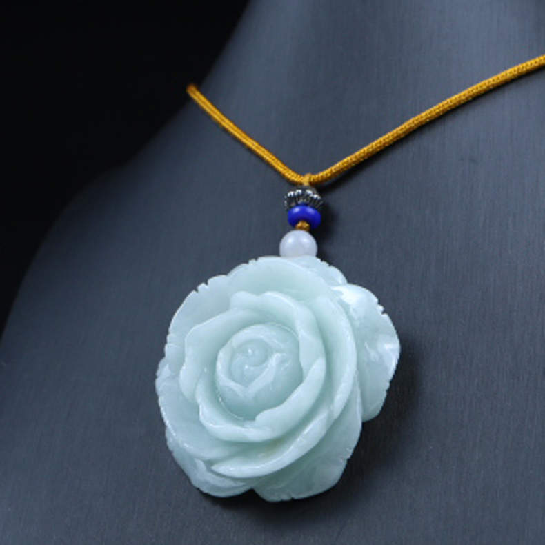 双11抢购-昱芙琳国色天香花朵翡翠挂件